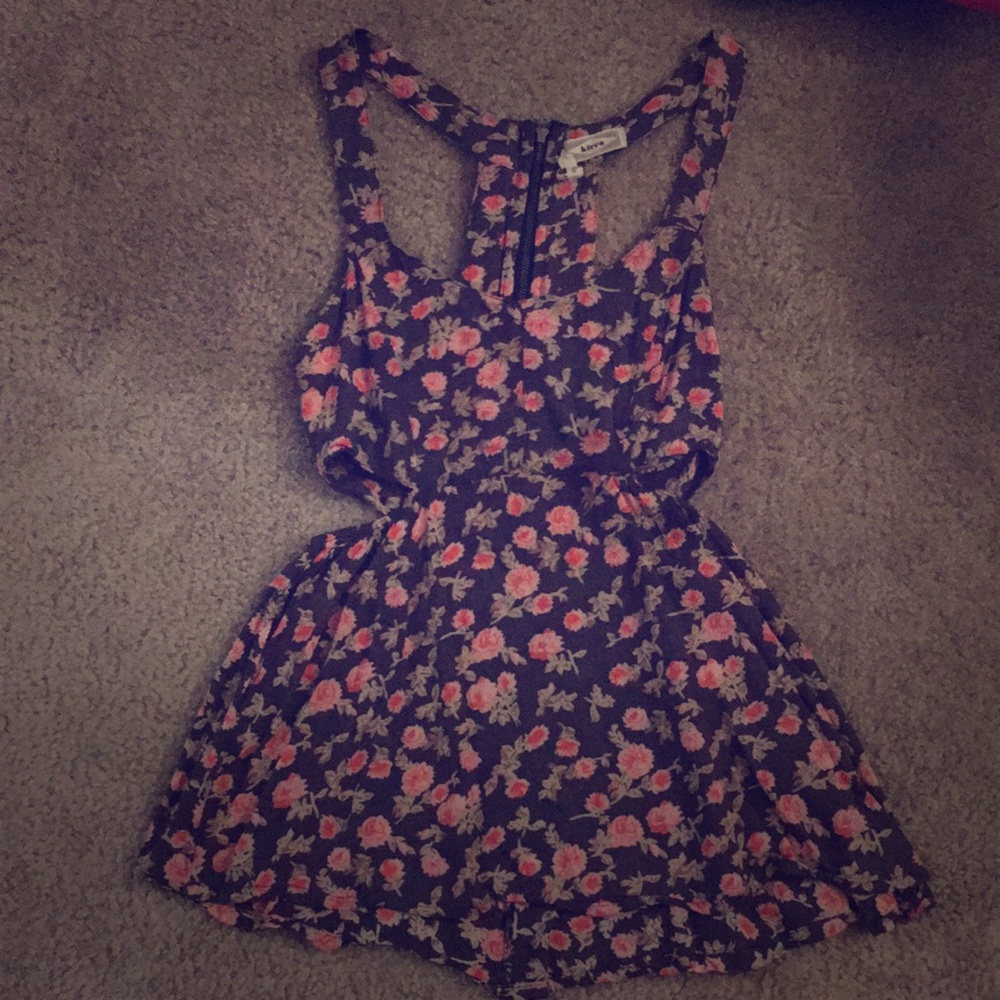 Rose patterned tank top